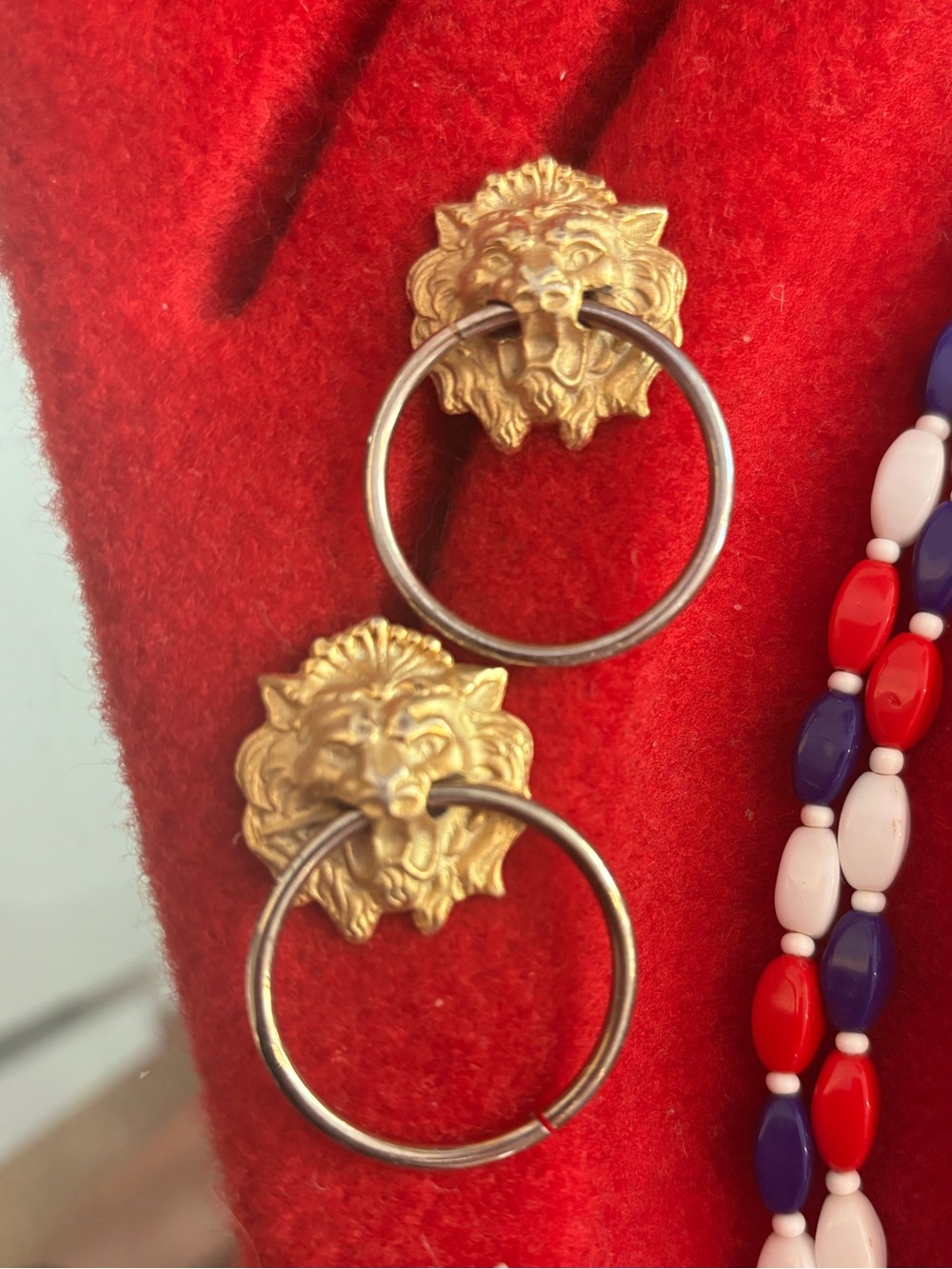 Vintage Gold ton Lion Head door knocker Earrings
